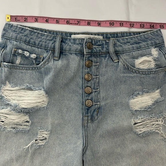 Bridge by GLY size 28 distressed button fly jeans shorts - Picture 5 of 7